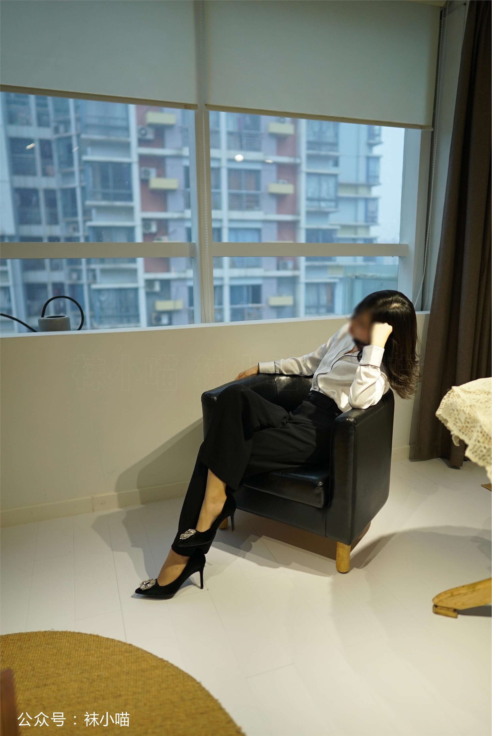 KittyWawa袜小喵  KT136《L总监的裤里丝》